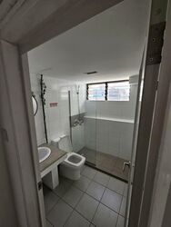 Lucky Plaza (D9), Apartment #564364901